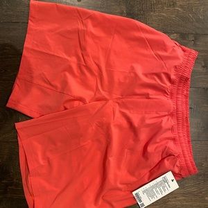 Lululemon Pace Breaker Short 9in w/ Liner - Size L